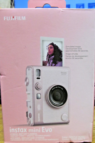 Nuova fotocamera istantanea - nuova,
